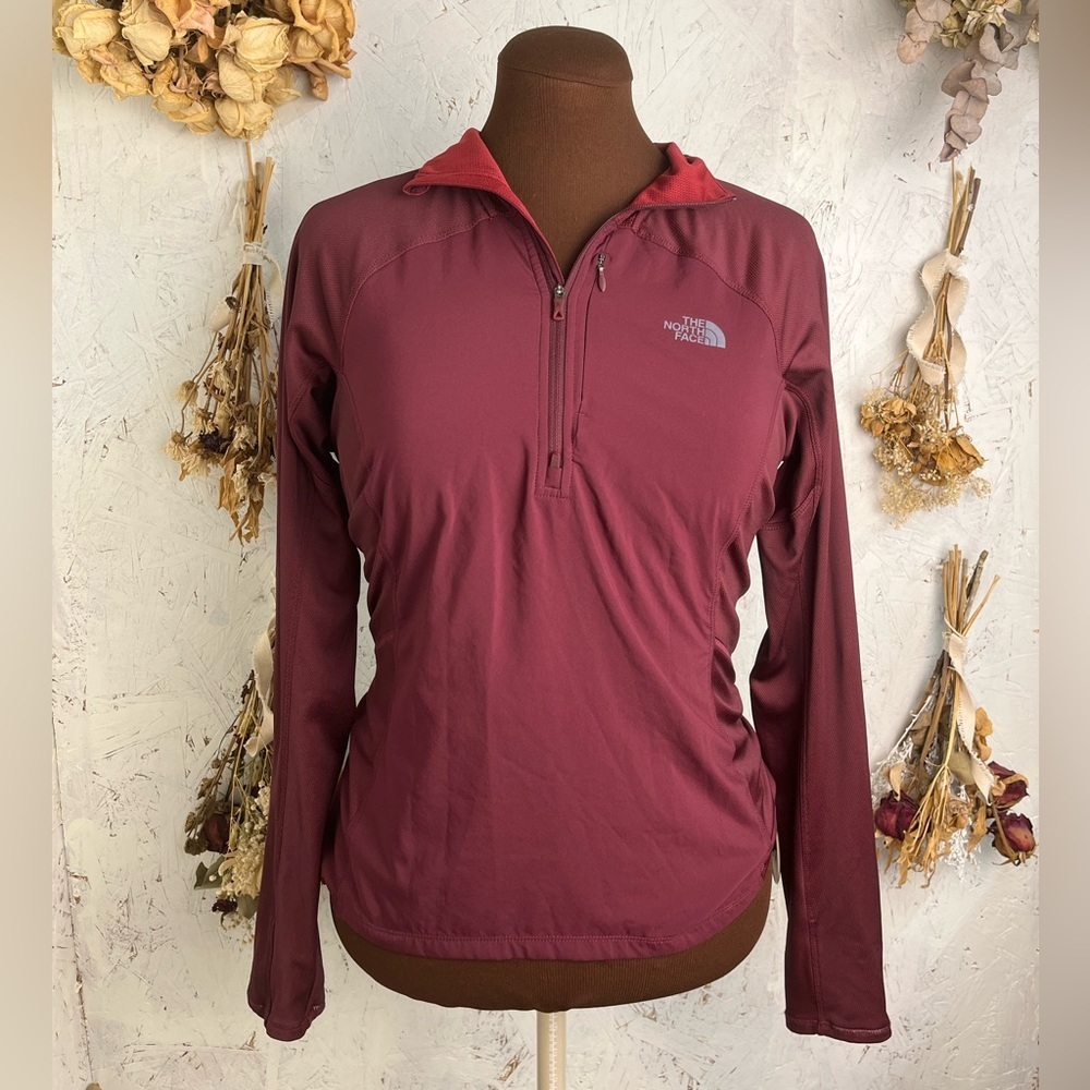 The North Face Flash Dry Quarter Zip Cyber Berry Jacket Medium